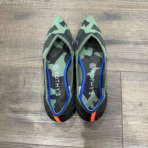 Rothy’s - Picture 2 of 5